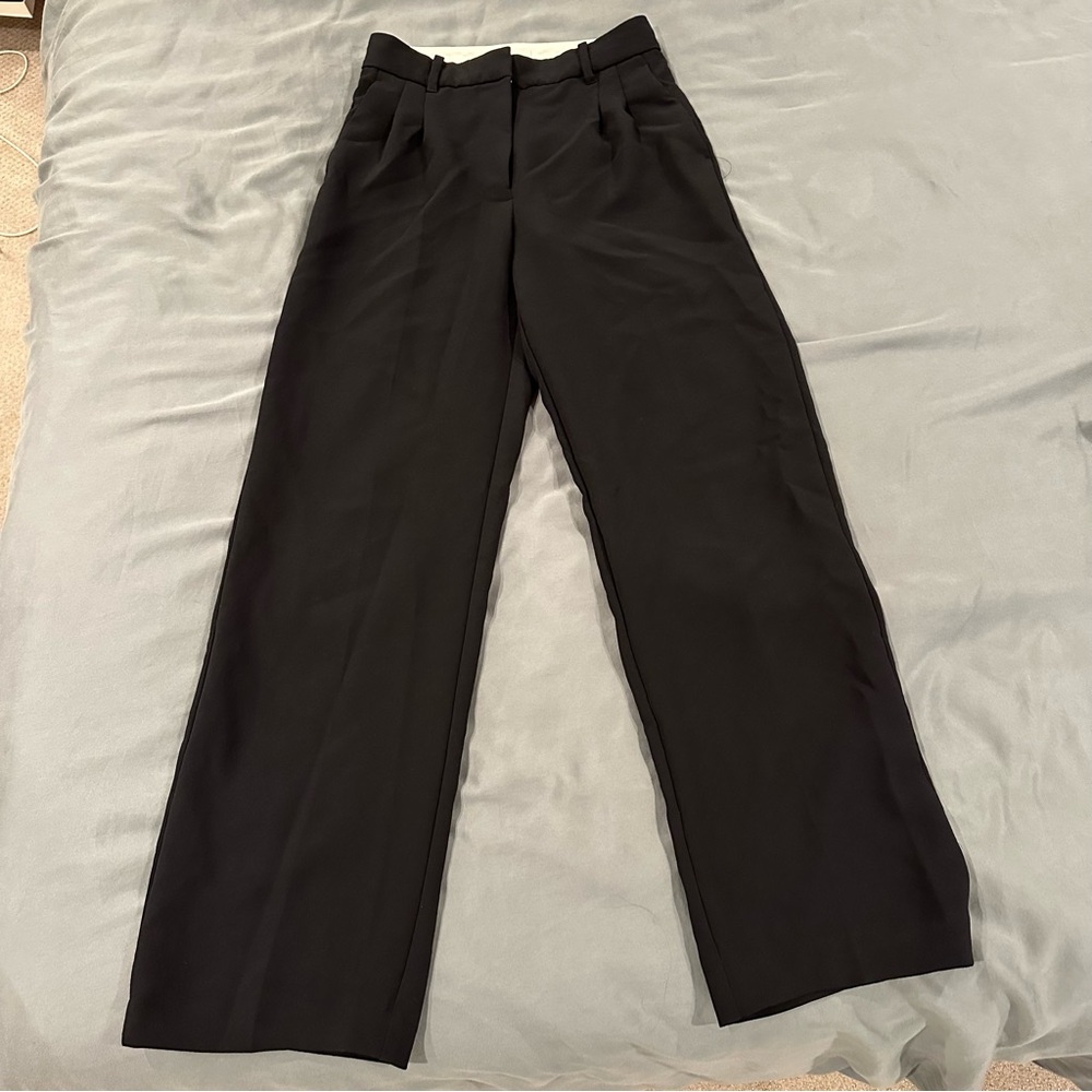 Aritzia Effortless Pants- Black